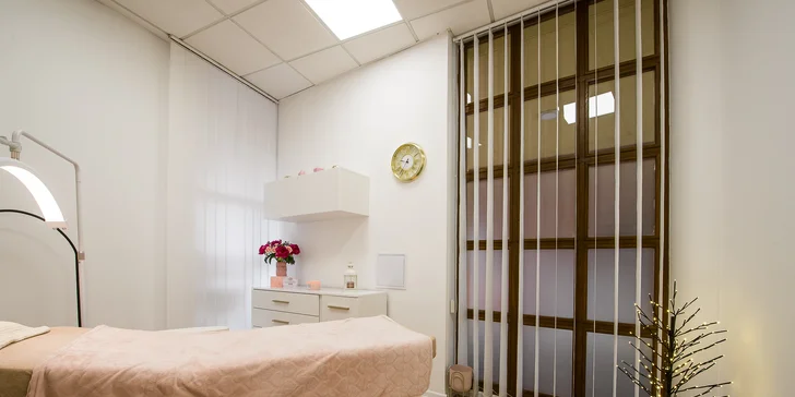 Estetické procedúry v Jolli salóne: BB Glow permanentný make up alebo aplikácia intenzívneho séra pomocou Vital Injectora