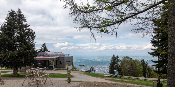 Aktívny relax v Slovinsku: hotel priamo na zjazdovke, neobmedzený wellness s 5 druhmi sáun a polpenzia