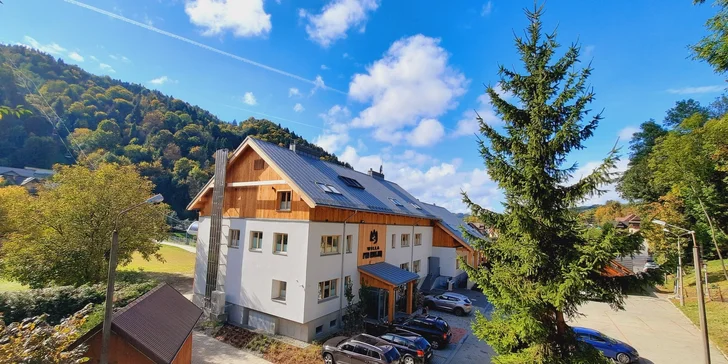 Dovolenkujte v centre diania: vila pri dolnej stanici lanovky v kúpeľnej Szczawnici s množstvom aktivít v okolí