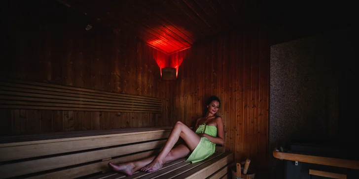 Wellness a zážitková večera v panoramatickom Pancha Skybare na 10. poschodí hotela Holiday Inn Žilina