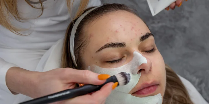 Revitalizačné čistenie a hĺbková výživa pleti alebo výhodný balíček ošetrení