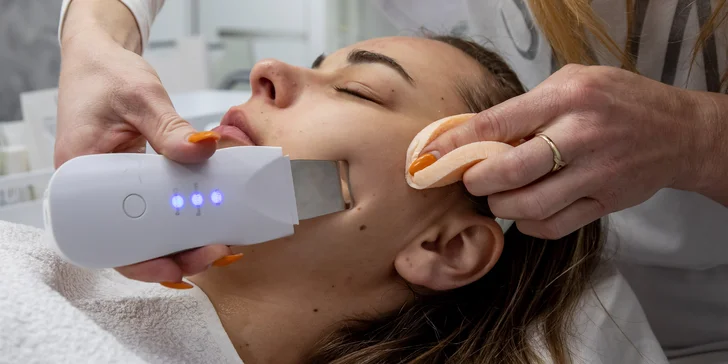 Revitalizačné čistenie a hĺbková výživa pleti alebo výhodný balíček ošetrení