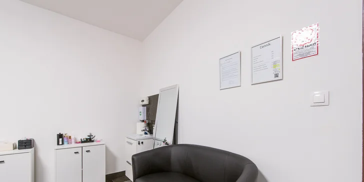 Predĺženie či lash lift mihalníc aj s lamináciou obočia