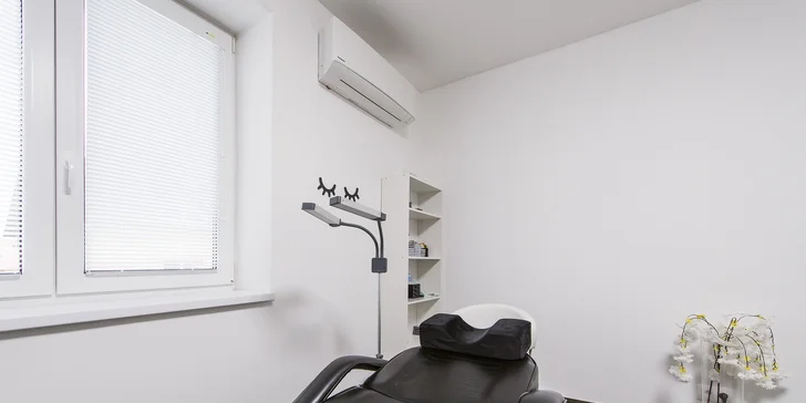 Predĺženie či lash lift mihalníc aj s lamináciou obočia