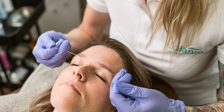 Kompletné ošetrenie pleti s masážou tváre, luxusné ošetrenie s mikrodermabráziou alebo lash lift s lamináciou obočia