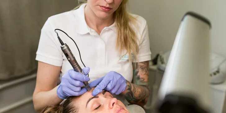 Kompletné ošetrenie pleti s masážou tváre, luxusné ošetrenie s mikrodermabráziou alebo microneedling