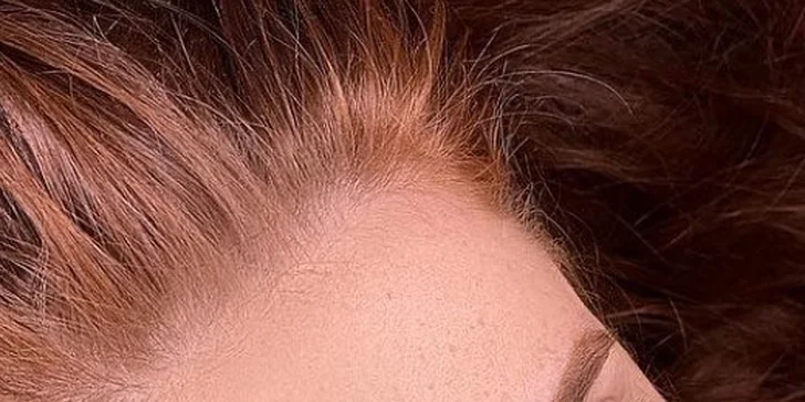 Precízny permanentný make up obočia alebo pier (púdrová metóda, akvarelové pery)