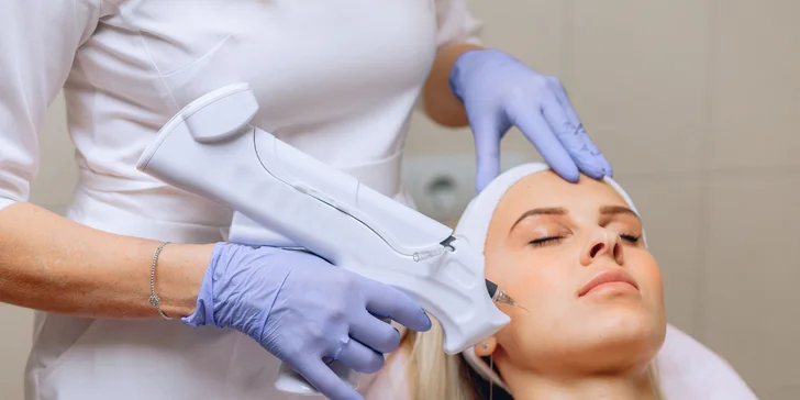 Jemný lifting aj prevencia proti vráskam: Mezoterapia pleti Vital Injectorom