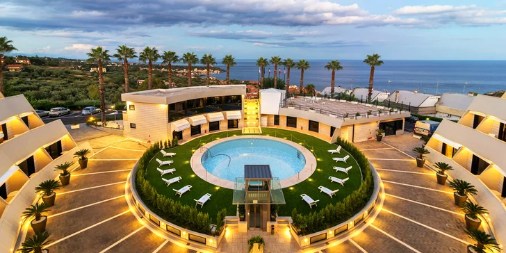 Sicílska idylka: 4* hotel pri Katánii, v cene raňajky či polpenzia, bazén + zľava pri včasnom nákupe