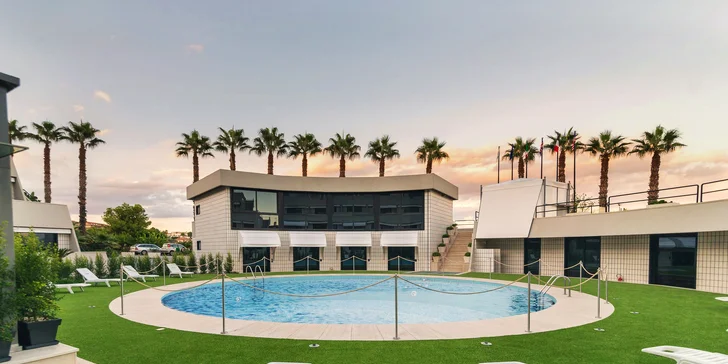 Sicílska idylka: 4* hotel pri Katánii, v cene raňajky či polpenzia, bazén + zľava pri včasnom nákupe