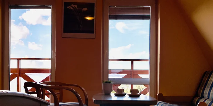 Horský relax pod Lysou horou: raňajky, bazén a privátne wellness