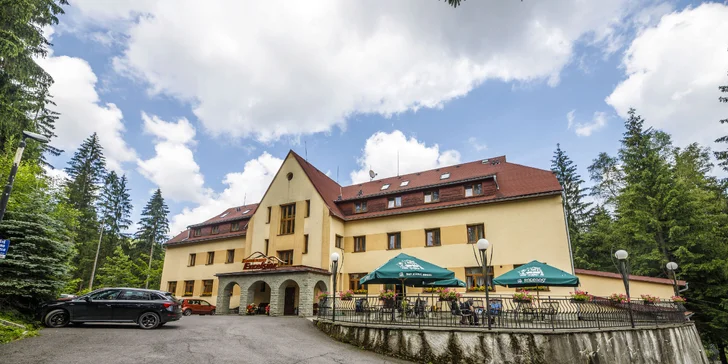 Relaxácia v Beskydách: Polpenzia, uvoľňujúce kúpele a neobmedzený wellness