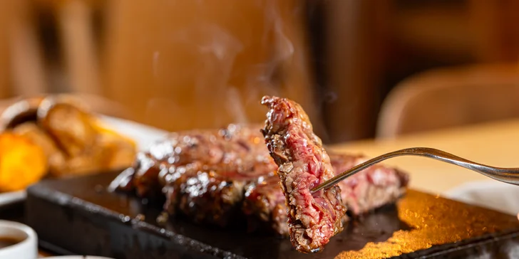 Duetto Aupark: Rib eye steak pečený na lávovom kameni