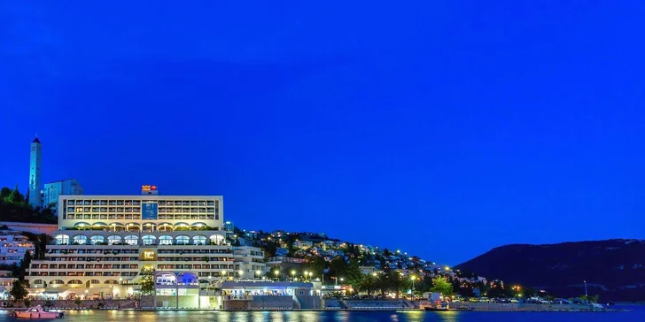 Dovolenka s polpenziou v Bosne a Hercegovine: hotel priamo na pobreží v menšom turistickom stredisku