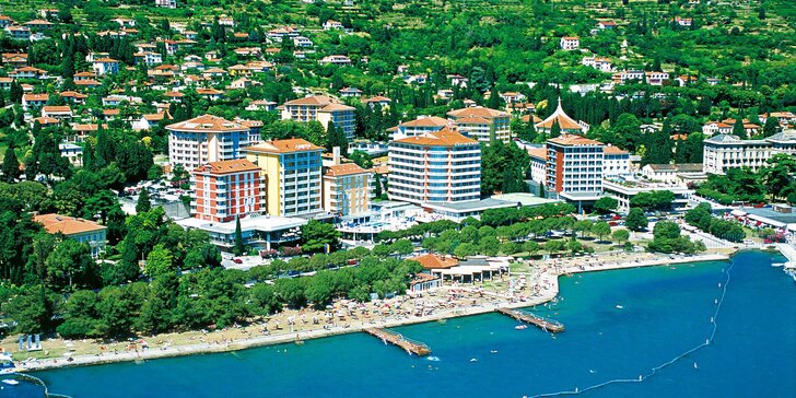 4* dovolenka v Portoroži: hotel so súkromnou plážou, raňajkami či polpenziou a bazénmi, first minute zľavy