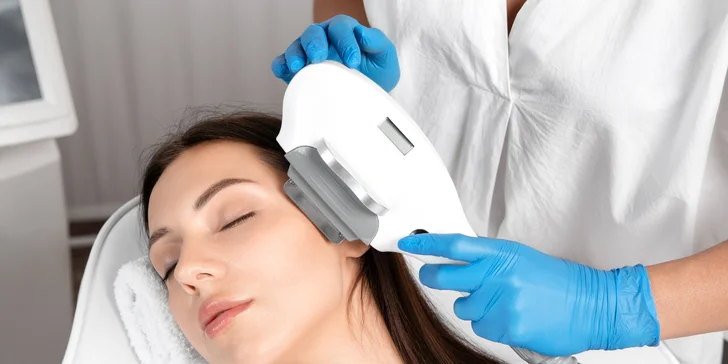 Omladnite a zbavte sa pigmentových škvŕn a rozšírených s IPL 3D fotorejuvenizáciou v OXT BEAUTY&RELAX CENTRE!