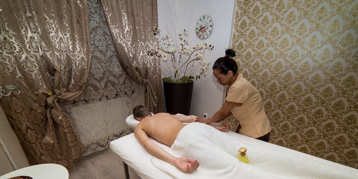 Thajská masáž chodidiel, krku, chrbta či celého tela od terapeutky