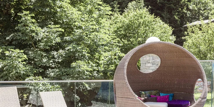 Nádherná zimná dovolenka v Rakúskych Alpách: raňajky, wellness a lyžovanie