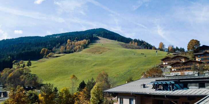 Nádherná zimná dovolenka v Rakúskych Alpách: raňajky, wellness a lyžovanie