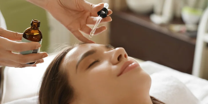 Omladenie a fotorejuvenizácia pleti alebo neinvazívny lifting viečok v Oxyland
