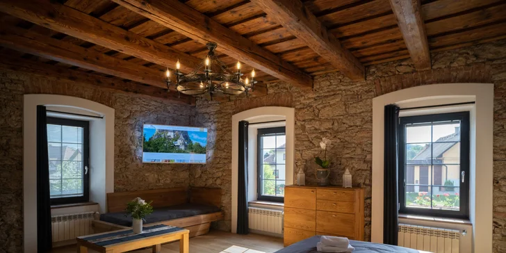 Pobyt v zrekonštruovanom mlyne s vodným kolesom nabíjacou stanicou pre elektromobily a novými izbami