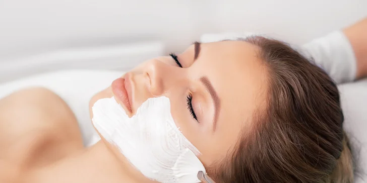 Kozmetické ošetrenia v La VENI Beauty: Diamantová mikrodermabrázia, facelifting s maderoterapiou tváre a iné