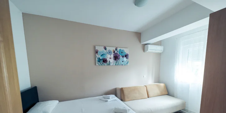 Dovolenka pri chorvátskom Gradaci: štúdiá pre dvoch aj apartmány až pre 5 nocľažníkov