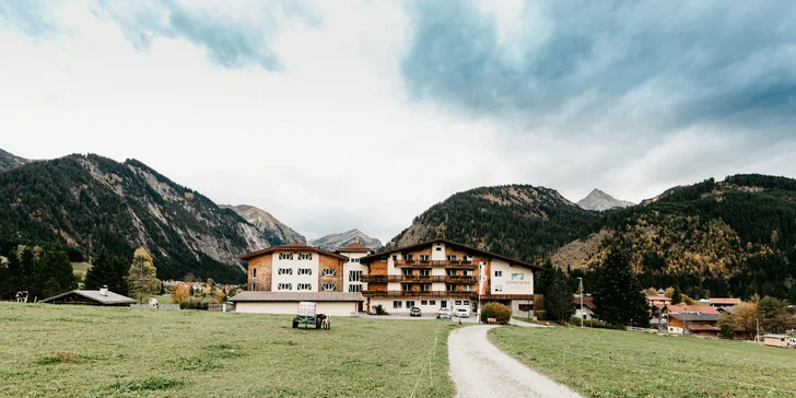Tirolské Alpy: hotel pri lanovke, wellness, vynikajúca plná penzia a zľavová Tannheimertal Card