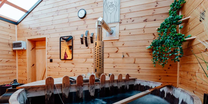 Romantika ako z rozprávky blízko Banskej Štiavnice: pobyt s fľašou vína a čokoládovým fondue aj wellness