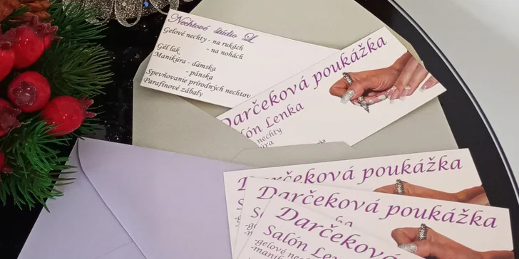 Manikúra, gél lak, gélové nechty alebo aj parafínový zábal či darčekový poukaz