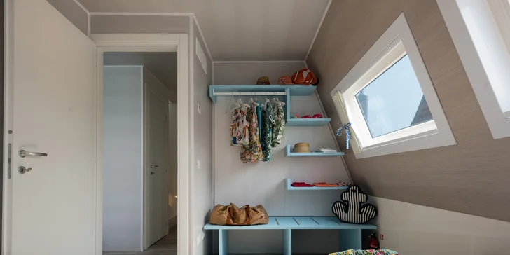 Bungalov alebo hausbót v Lignane aj s jedlom, vodným parkom, súkromnou plážou a turistickou kartou