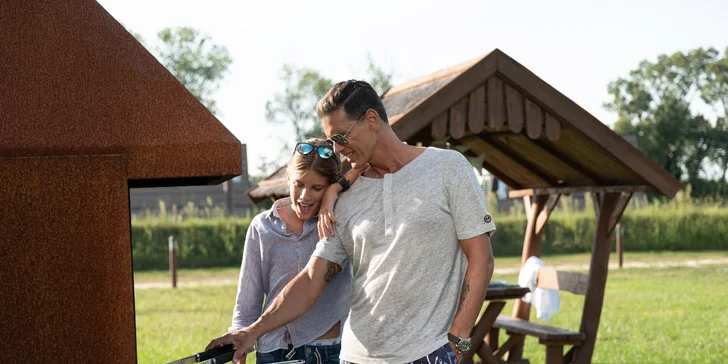 Bungalov alebo hausbót v Lignane aj s jedlom, vodným parkom, súkromnou plážou a turistickou kartou