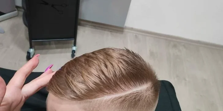 Kadernícke a barberské služby v Nirvel salóne: Pánsky strih, úprava brady, dámsky strih a brazílsky keratín