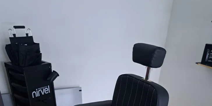 Kadernícke a barberské služby v Nirvel salóne: Pánsky strih, úprava brady, dámsky strih a brazílsky keratín