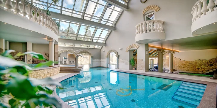 Rodinná dovolenka v poľských Beskydách: horský hotel s polpenziou, wellness, vonkajší bazén a vyžitie pre deti