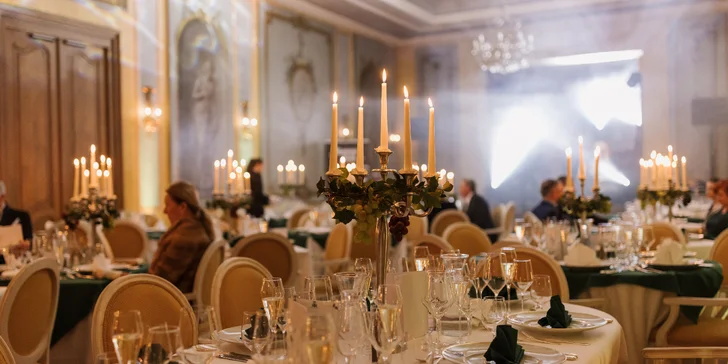 Vstupenka na Benátsky ples v exkluzívnom Château Bela pre 1 osobu