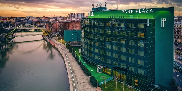4* pobyt v centre Vroclavu: hotel priamo pri rieke Odra, raňajky a možnosť sauny