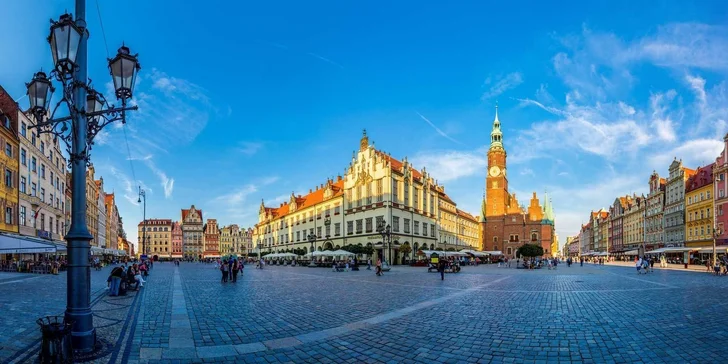 Pobyt s raňajkami v samom srdci Vroclavu: dovolenka v modernom hoteli pre jedného, pár aj rodinu