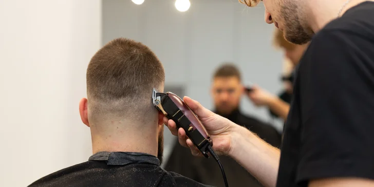 Pánsky strih alebo barber strih aj s úpravou brady