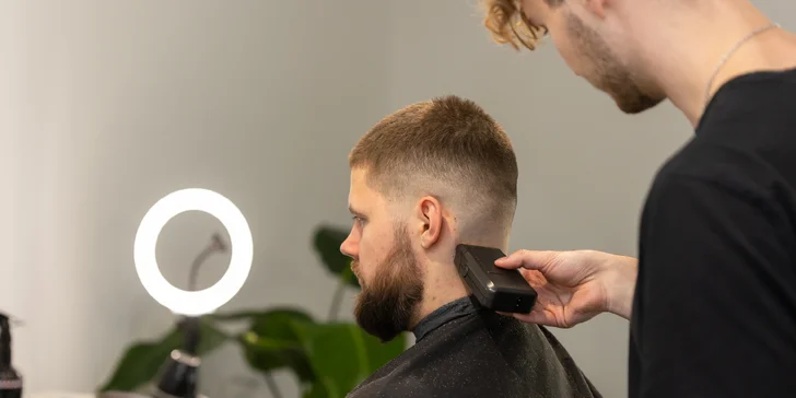 Pánsky strih alebo barber strih aj s úpravou brady