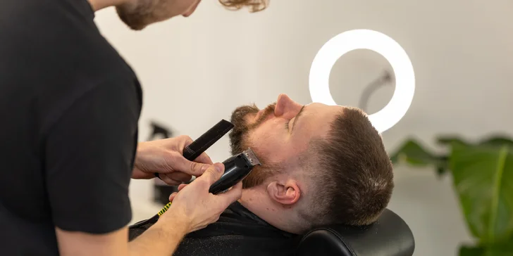 Pánsky strih alebo barber strih aj s úpravou brady