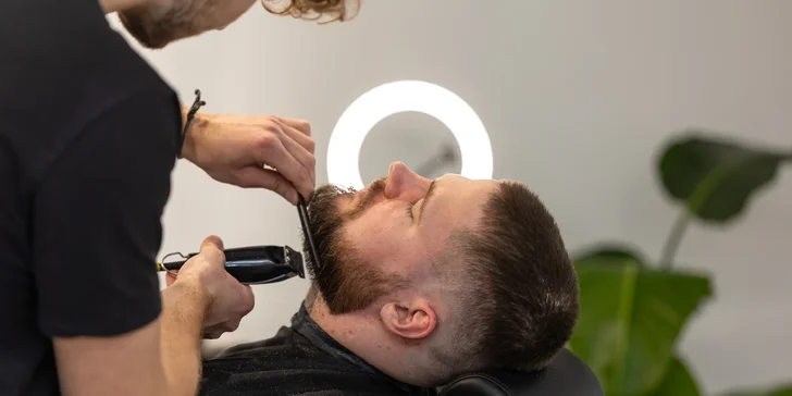 Pánsky strih alebo barber strih aj s úpravou brady