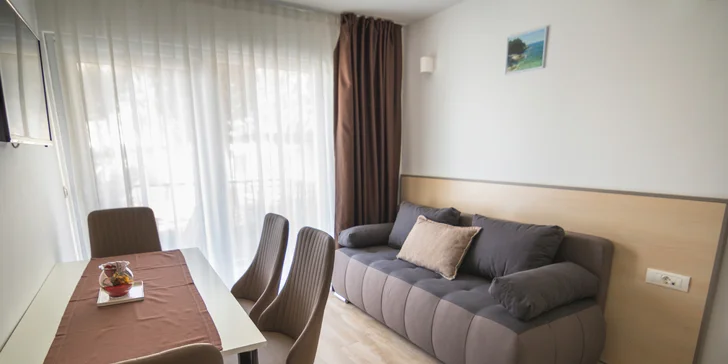 Rodinná dovolenka na Istrii: apartmány pri pláži, balkón s výhľadom