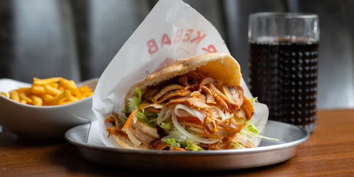 Kurací či teľací kebab, falafel alebo Tanier veľké oči pre dvoch
