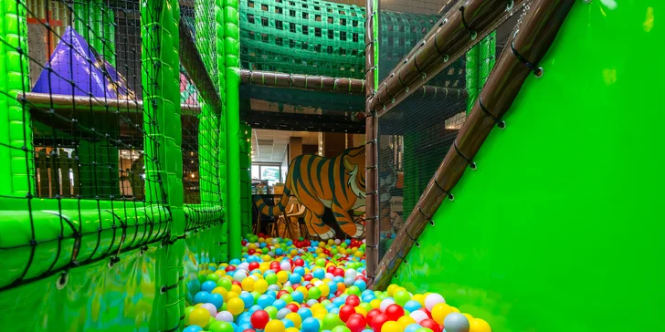 Kúzelný LuckyLand: Neobmedzený vstup do detskej kaviarne a herne