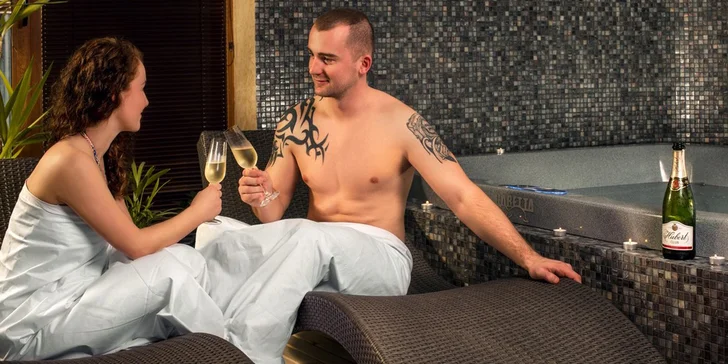 Privátny wellness pre 2 osoby so sladkým prekvapením a šampanským