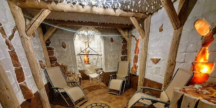 Horský hotel v Nízkych Beskydách: vstup do soľnej jaskyne, v ponuke polpenzia aj jazda na koni