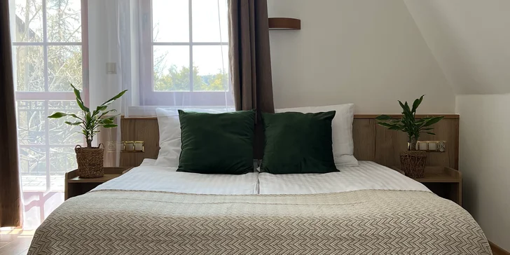 Horský hotel v Nízkych Beskydách: vstup do soľnej jaskyne, v ponuke polpenzia aj jazda na koni