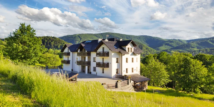 Pobyt v poľskej Ustroni: izba s výhľadom na hory alebo apartmán, raňajky či polpenzia, wellness aj privátne