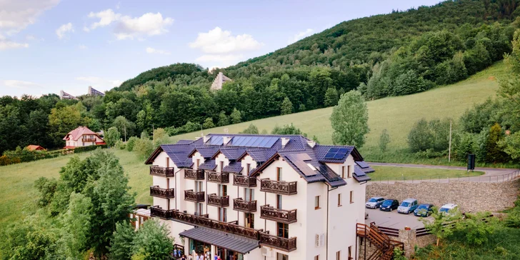 Pobyt v poľskej Ustroni: izba s výhľadom na hory alebo apartmán, raňajky či polpenzia, wellness aj privátne